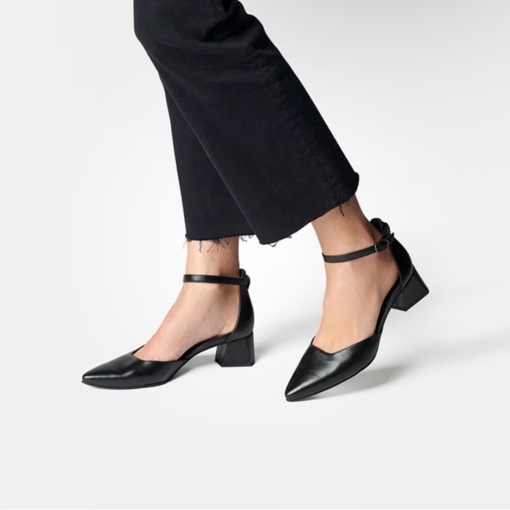 Paul Green Black leather Pointed Toe Ankle Strap Block Heels- size 4(UK)/6.5(US)